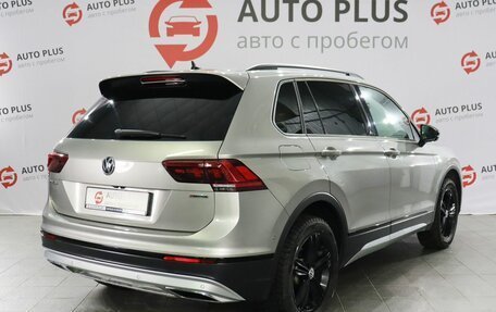Volkswagen Tiguan II, 2019 год, 2 590 000 рублей, 2 фотография