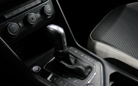 Volkswagen Tiguan II, 2019 год, 2 590 000 рублей, 22 фотография