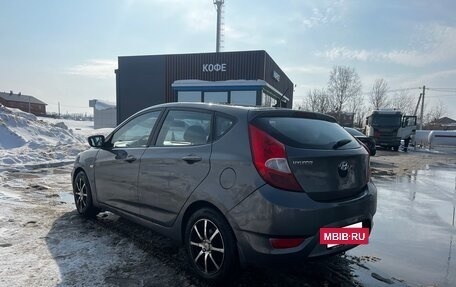 Hyundai Solaris II рестайлинг, 2011 год, 396 000 рублей, 3 фотография