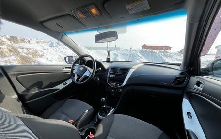 Hyundai Solaris II рестайлинг, 2011 год, 396 000 рублей, 8 фотография