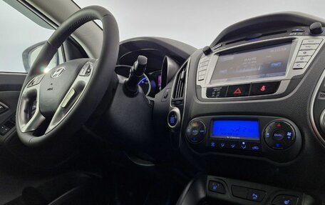 Hyundai ix35 I рестайлинг, 2011 год, 1 270 000 рублей, 24 фотография