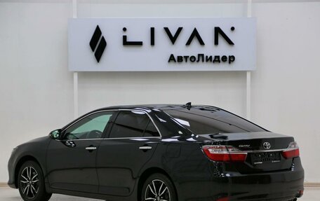 Toyota Camry, 2017 год, 2 025 000 рублей, 4 фотография