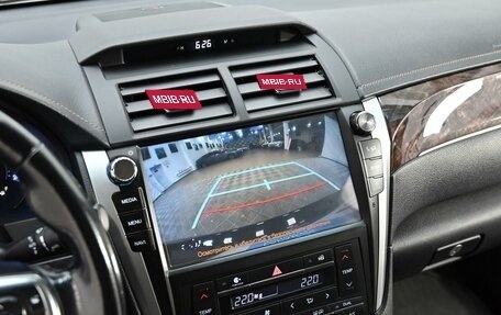 Toyota Camry, 2017 год, 2 025 000 рублей, 11 фотография