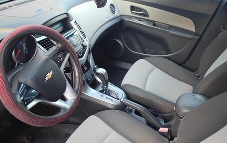 Chevrolet Cruze II, 2011 год, 650 000 рублей, 13 фотография