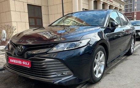 Toyota Camry, 2019 год, 2 650 000 рублей, 1 фотография