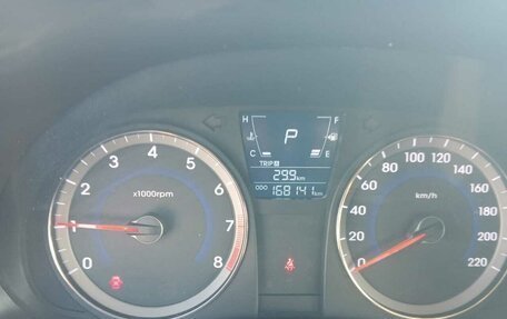 Hyundai Solaris II рестайлинг, 2014 год, 730 000 рублей, 7 фотография