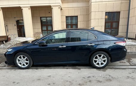 Toyota Camry, 2019 год, 2 650 000 рублей, 6 фотография