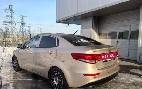KIA Rio III рестайлинг, 2015 год, 850 000 рублей, 22 фотография
