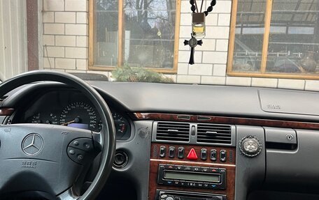 Mercedes-Benz E-Класс, 2002 год, 780 000 рублей, 7 фотография