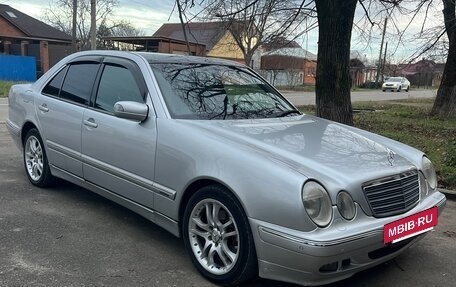 Mercedes-Benz E-Класс, 2002 год, 780 000 рублей, 2 фотография