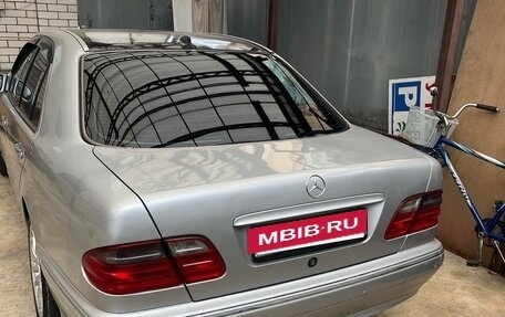 Mercedes-Benz E-Класс, 2002 год, 780 000 рублей, 9 фотография