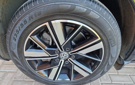 Volkswagen Multivan T6 рестайлинг, 2019 год, 5 370 000 рублей, 4 фотография