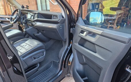 Volkswagen Multivan T6 рестайлинг, 2019 год, 5 370 000 рублей, 11 фотография