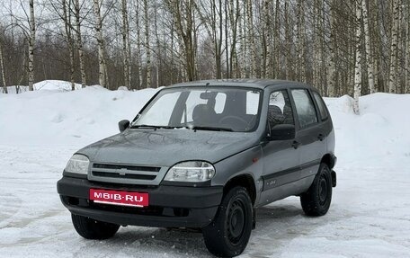 Chevrolet Niva I рестайлинг, 2006 год, 260 000 рублей, 2 фотография