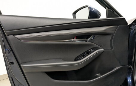 Mazda 3, 2019 год, 2 100 000 рублей, 13 фотография