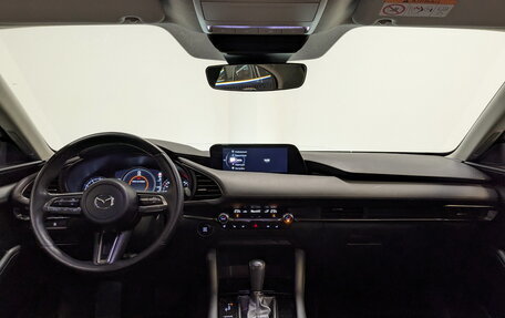 Mazda 3, 2019 год, 2 100 000 рублей, 10 фотография