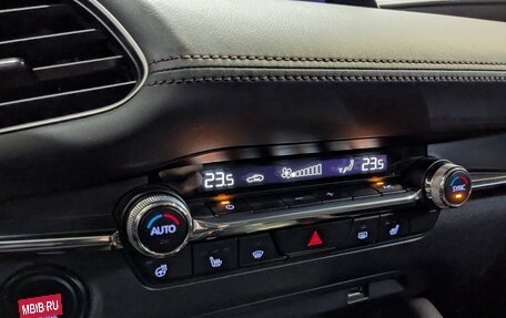 Mazda 3, 2019 год, 2 100 000 рублей, 17 фотография