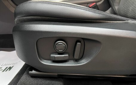 Land Rover Discovery Sport I рестайлинг, 2016 год, 2 795 000 рублей, 17 фотография