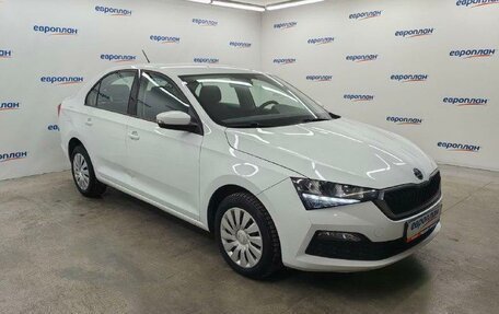 Skoda Rapid I, 2020 год, 1 650 000 рублей, 2 фотография