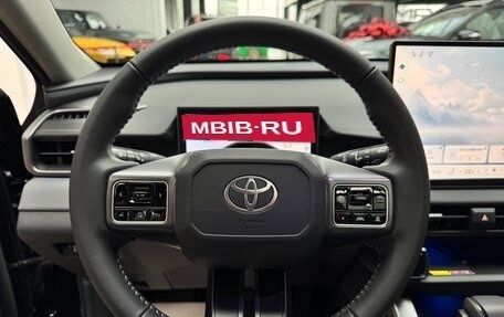Toyota RAV4, 2026 год, 4 990 000 рублей, 31 фотография