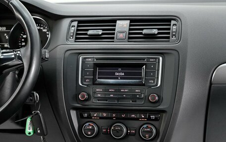 Volkswagen Jetta VI, 2017 год, 1 135 000 рублей, 7 фотография