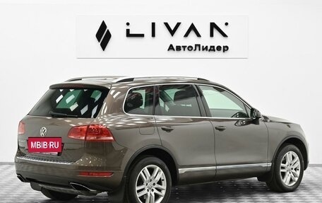 Volkswagen Touareg III, 2013 год, 1 925 000 рублей, 2 фотография