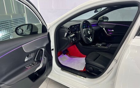 Mercedes-Benz A-Класс, 2022 год, 2 300 000 рублей, 14 фотография