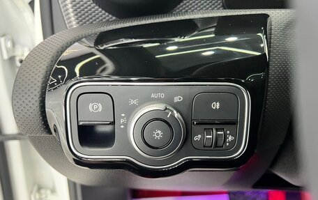 Mercedes-Benz A-Класс, 2022 год, 2 300 000 рублей, 12 фотография