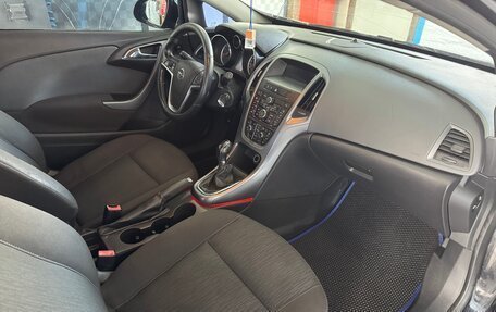 Opel Astra J, 2012 год, 625 000 рублей, 10 фотография