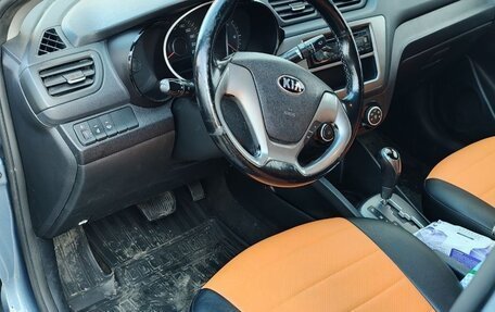 KIA Rio III рестайлинг, 2015 год, 900 000 рублей, 3 фотография