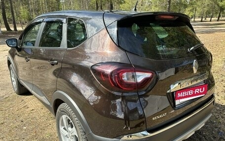 Renault Kaptur I рестайлинг, 2018 год, 1 700 000 рублей, 5 фотография