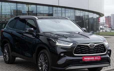 Toyota Highlander, 2025 год, 5 890 000 рублей, 4 фотография