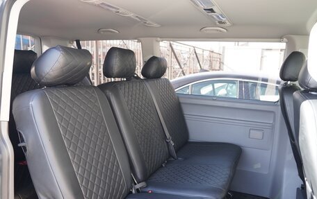 Volkswagen Caravelle T6 рестайлинг, 2021 год, 4 700 000 рублей, 13 фотография