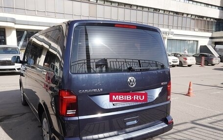 Volkswagen Caravelle T6 рестайлинг, 2021 год, 4 700 000 рублей, 3 фотография