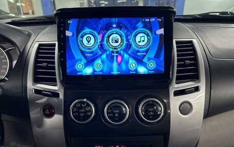 Mitsubishi Pajero Sport II рестайлинг, 2012 год, 1 795 000 рублей, 12 фотография