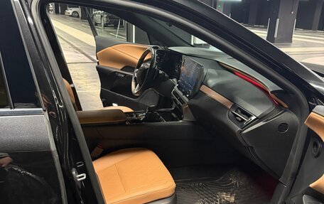 Lexus RX IV рестайлинг, 2023 год, 8 600 000 рублей, 11 фотография