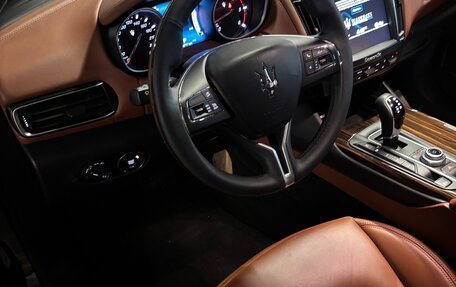 Maserati Levante I, 2017 год, 3 750 000 рублей, 8 фотография