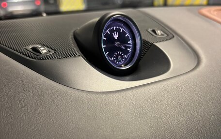 Maserati Levante I, 2017 год, 3 750 000 рублей, 12 фотография