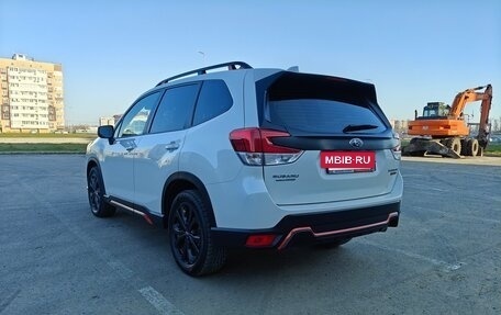 Subaru Forester, 2022 год, 4 250 000 рублей, 5 фотография