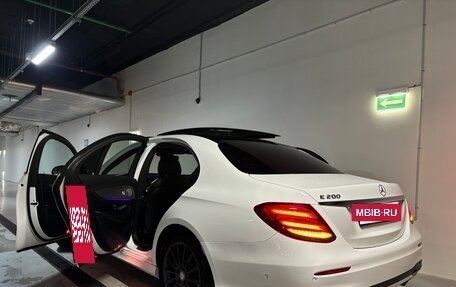 Mercedes-Benz E-Класс, 2016 год, 2 930 000 рублей, 4 фотография