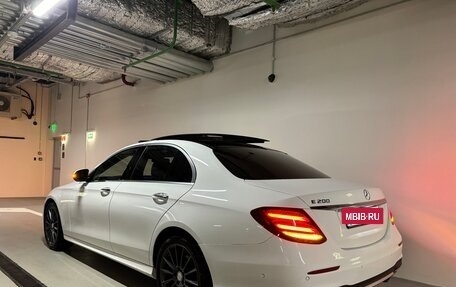 Mercedes-Benz E-Класс, 2016 год, 2 930 000 рублей, 3 фотография