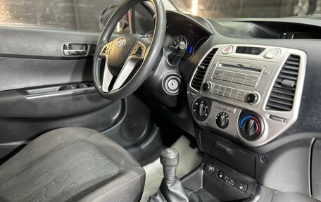 Hyundai i20 IB рестайлинг, 2010 год, 540 000 рублей, 11 фотография