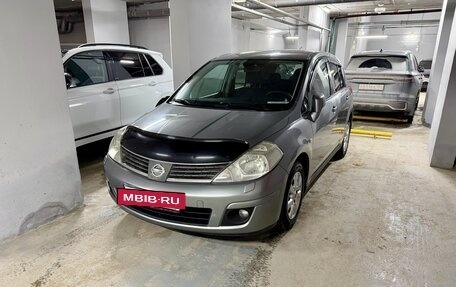 Nissan Tiida, 2007 год, 645 000 рублей, 24 фотография