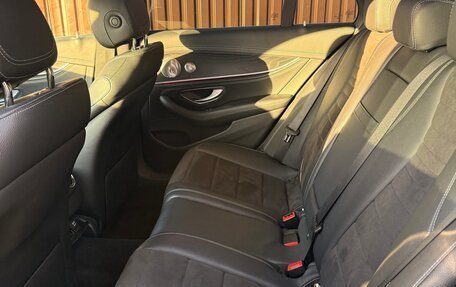 Mercedes-Benz E-Класс, 2018 год, 3 400 000 рублей, 9 фотография