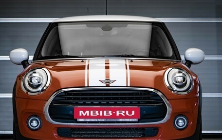 MINI Hatch, 2019 год, 2 090 000 рублей, 2 фотография