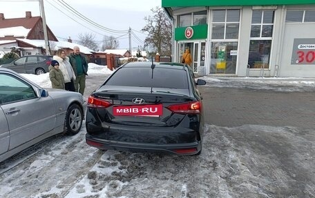 Hyundai Solaris II рестайлинг, 2021 год, 1 950 000 рублей, 2 фотография