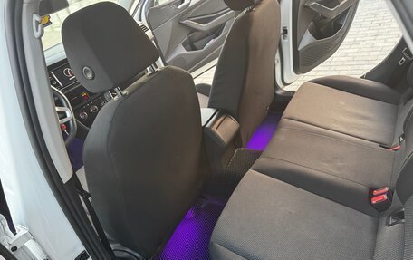 Volkswagen Jetta VII, 2018 год, 1 599 999 рублей, 17 фотография