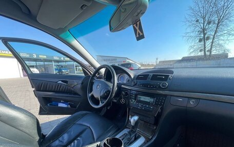 Mercedes-Benz E-Класс, 2002 год, 650 000 рублей, 9 фотография