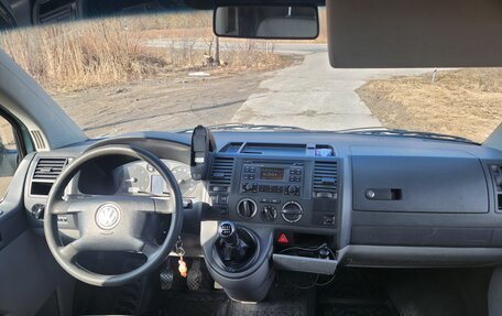 Volkswagen Transporter T5 рестайлинг, 2006 год, 790 000 рублей, 4 фотография