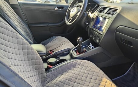 Volkswagen Jetta VI, 2015 год, 900 000 рублей, 4 фотография